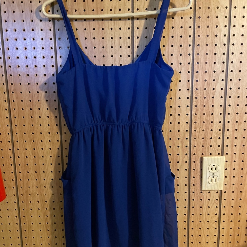 Dress - Picture 2 of 4